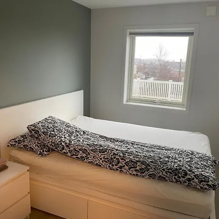 Apartment Flott Med Nydelig Utsikt I Et Stille Og Rolig Boligomrade *