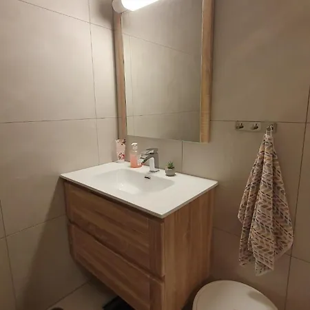 Flott Med Nydelig Utsikt I Et Stille Og Rolig Boligomrade Apartment *