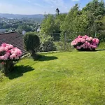 Flott Med Nydelig Utsikt I Et Stille Og Rolig Boligomrade Bergen