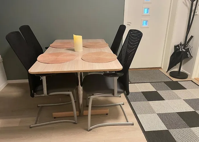 Flott Med Nydelig Utsikt I Et Stille Og Rolig Boligomrade *