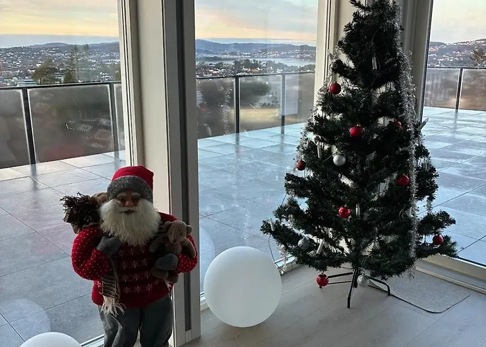 Appartement Flott Med Nydelig Utsikt I Et Stille Og Rolig Boligomrade *